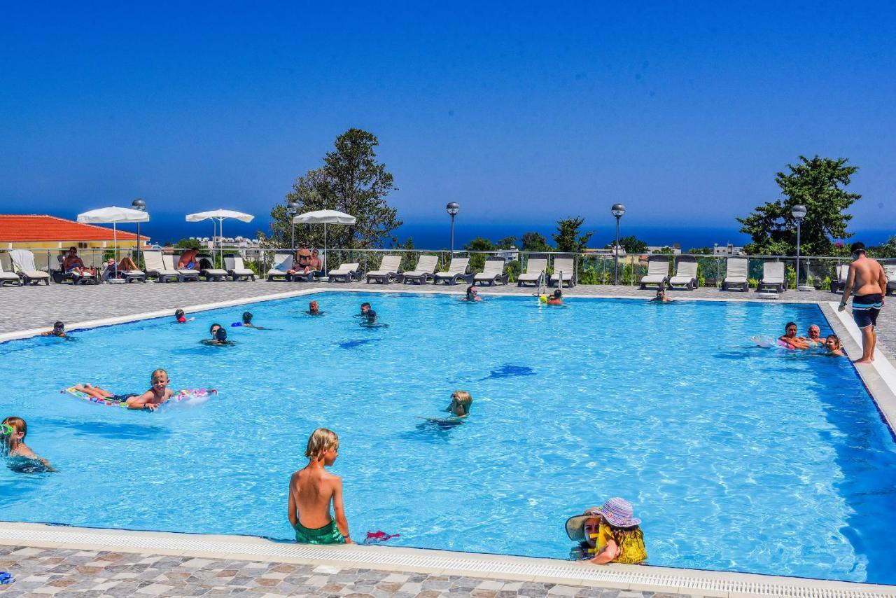 Riverside Garden Resort & Suna'S Beach Club Krini Exterior foto